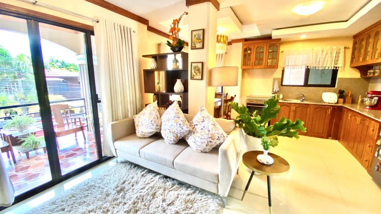 Elaine'S Homestay Dumaguete City Bagian luar foto