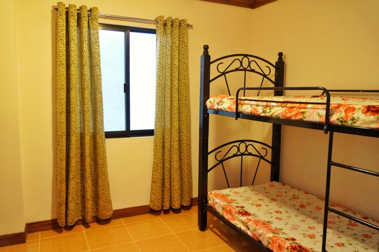 Elaine'S Homestay Dumaguete City Bagian luar foto